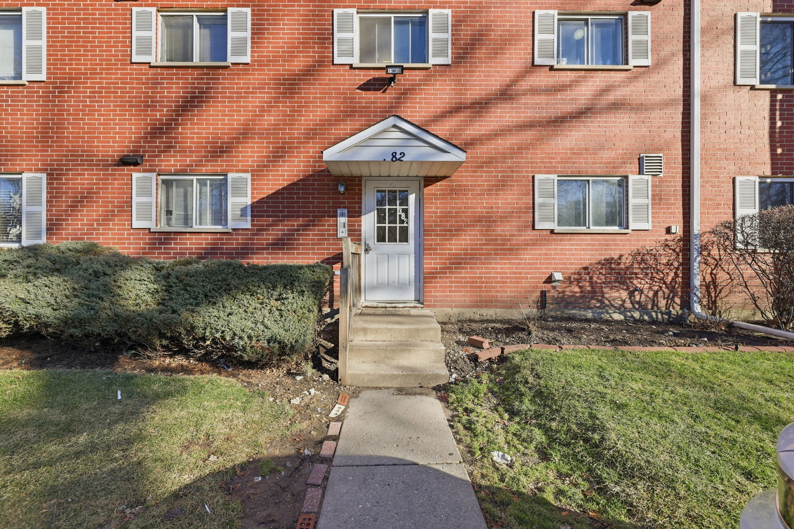 4180 Williamsburg Court #301, Glenview, IL 60025