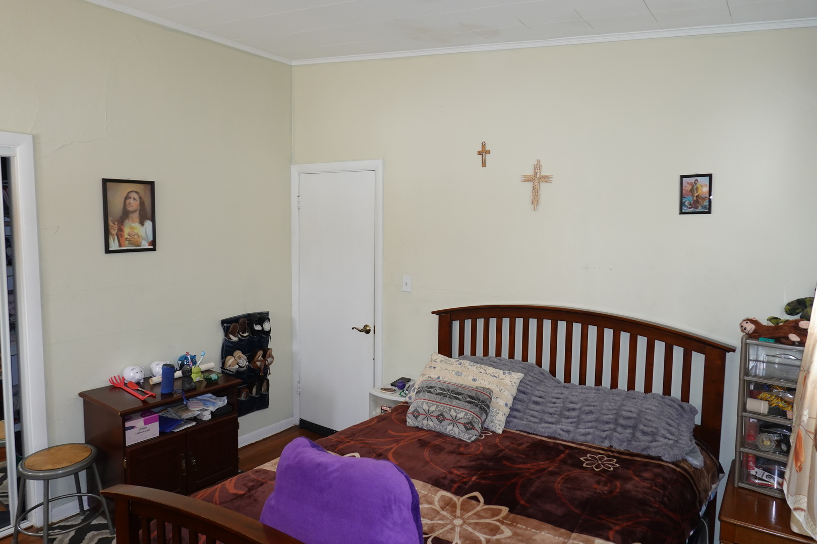 832 Mckinley Avenue, Mundelein, IL 60060