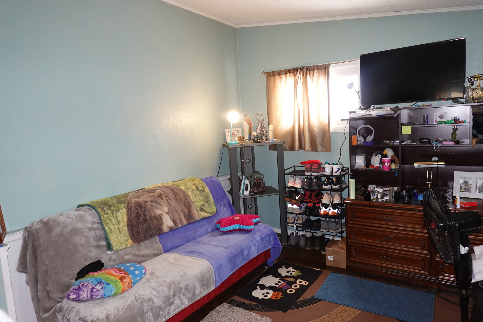 832 Mckinley Avenue, Mundelein, IL 60060