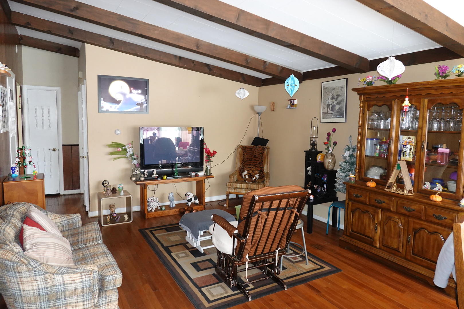 832 Mckinley Avenue, Mundelein, IL 60060