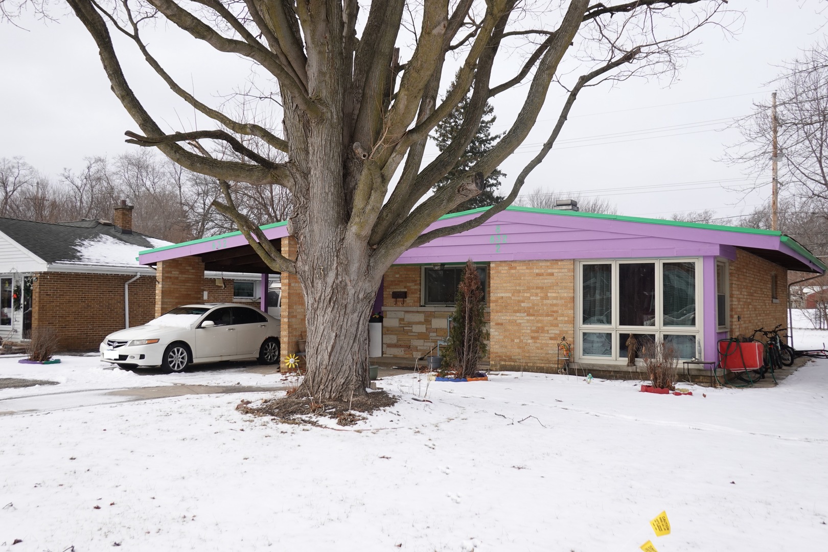 832 Mckinley Avenue, Mundelein, IL 60060