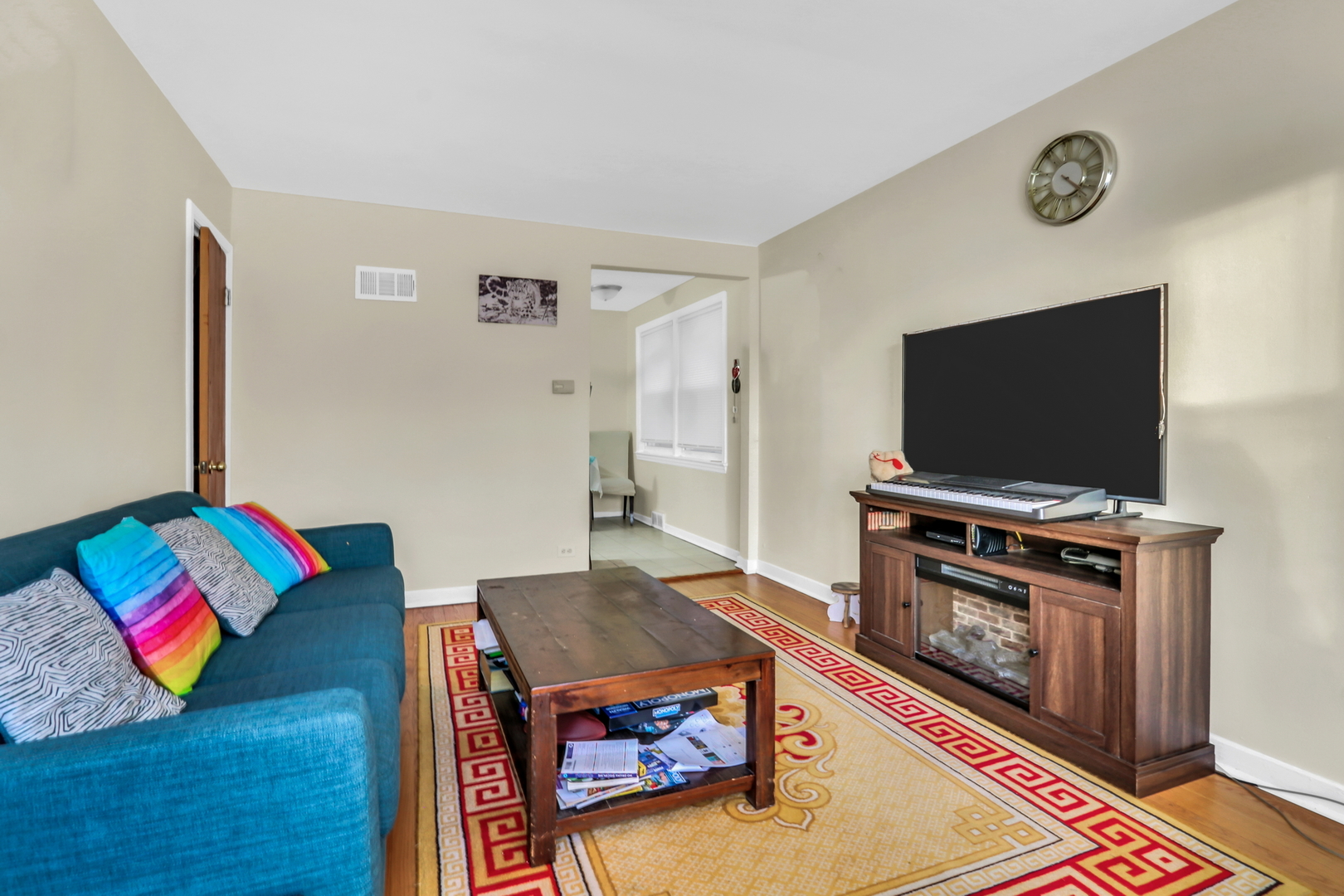 4956 LOUISE Street, Skokie, IL 60077