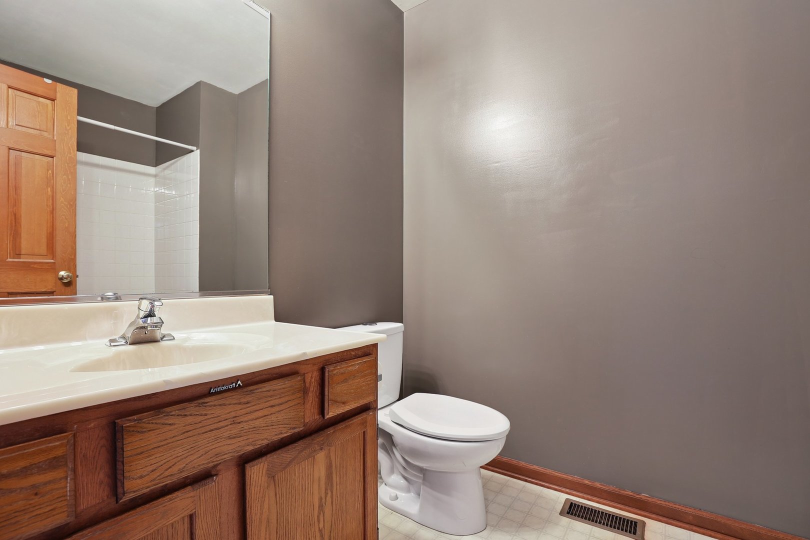 720 Lancaster Lane, Geneva, IL 60134