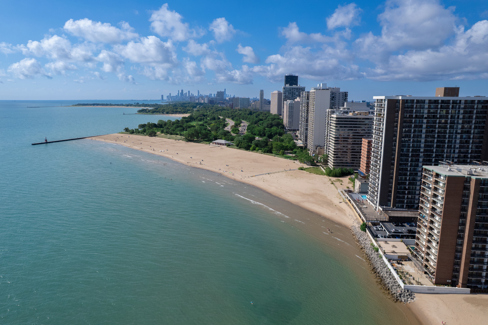 5901 N Sheridan Road #14H, Chicago, IL 60660