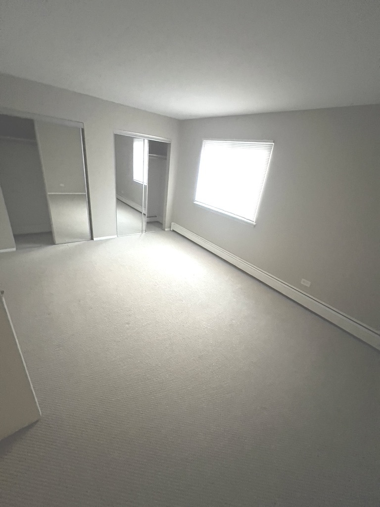 Willowbrook, IL 60527