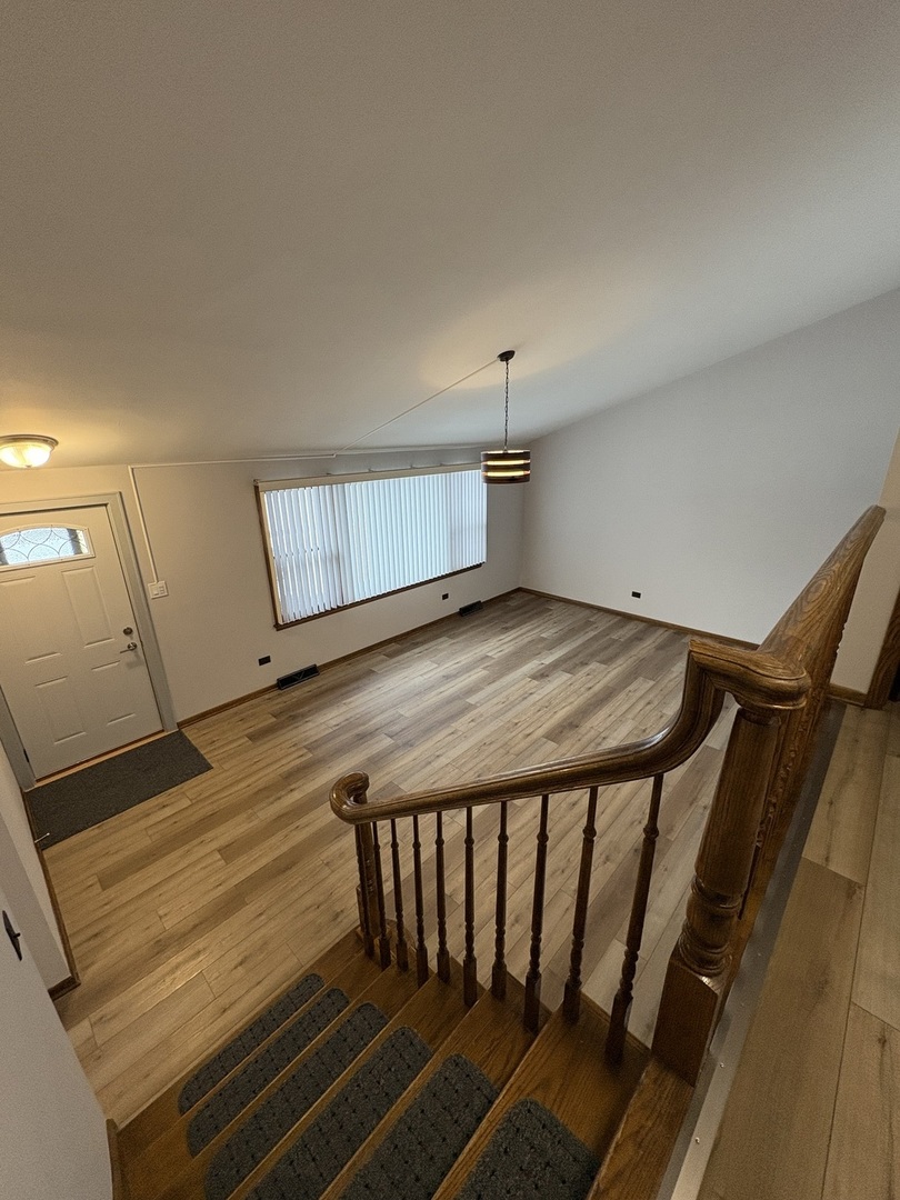 4937 W 85th Place, Burbank, IL 60459