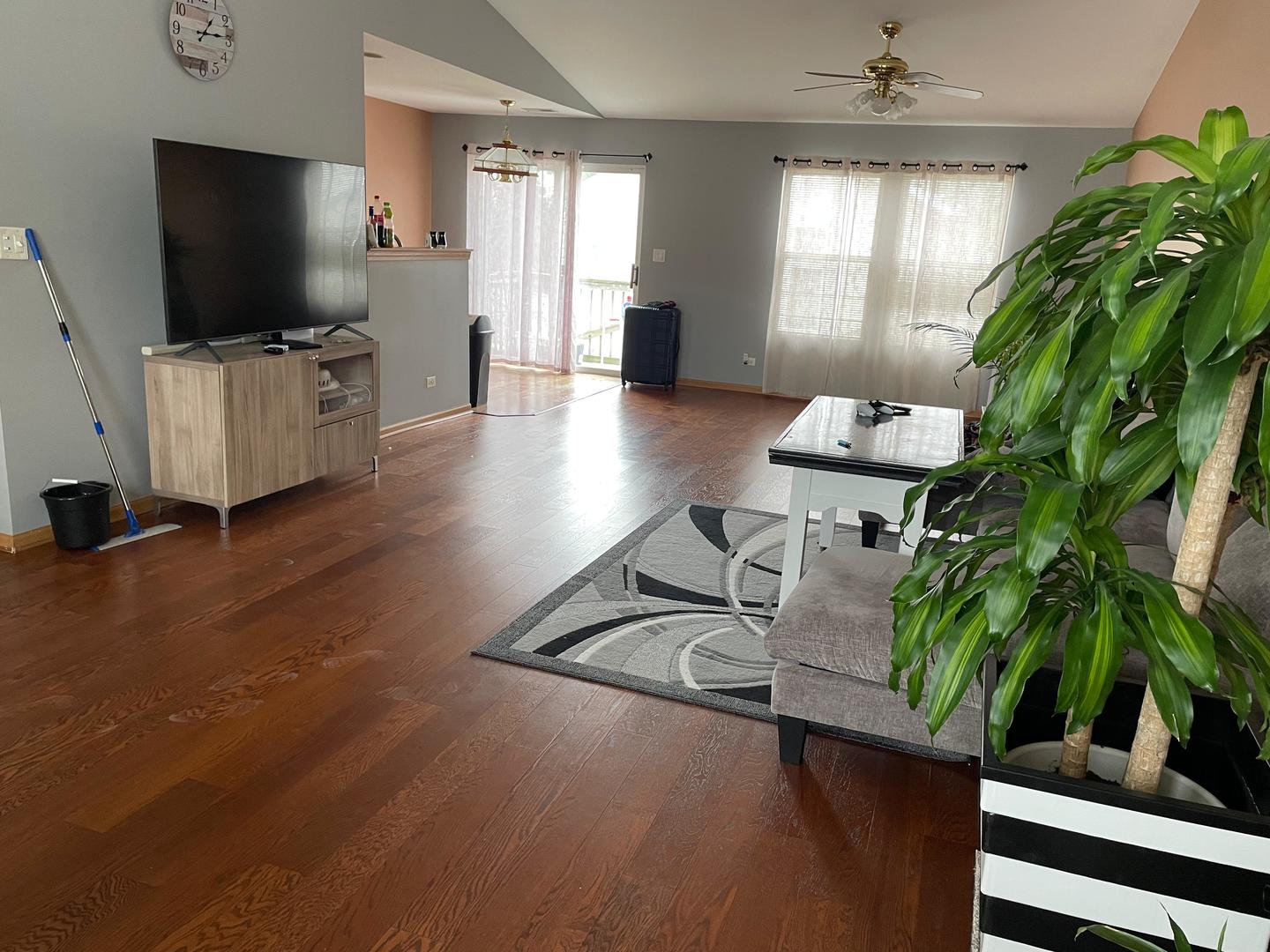 2497 Reflections Drive, Aurora, IL 60502