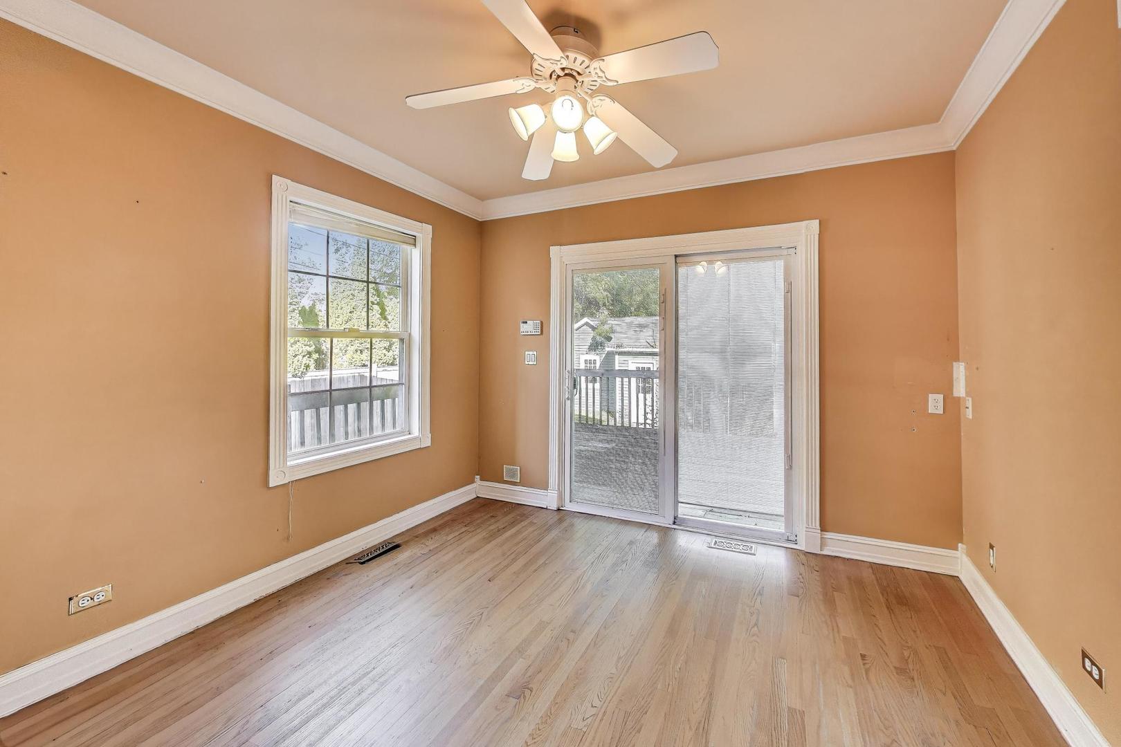 375 Park Avenue, Highland Park, IL 60035