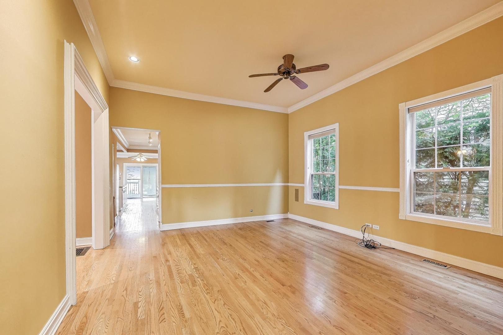 375 Park Avenue, Highland Park, IL 60035