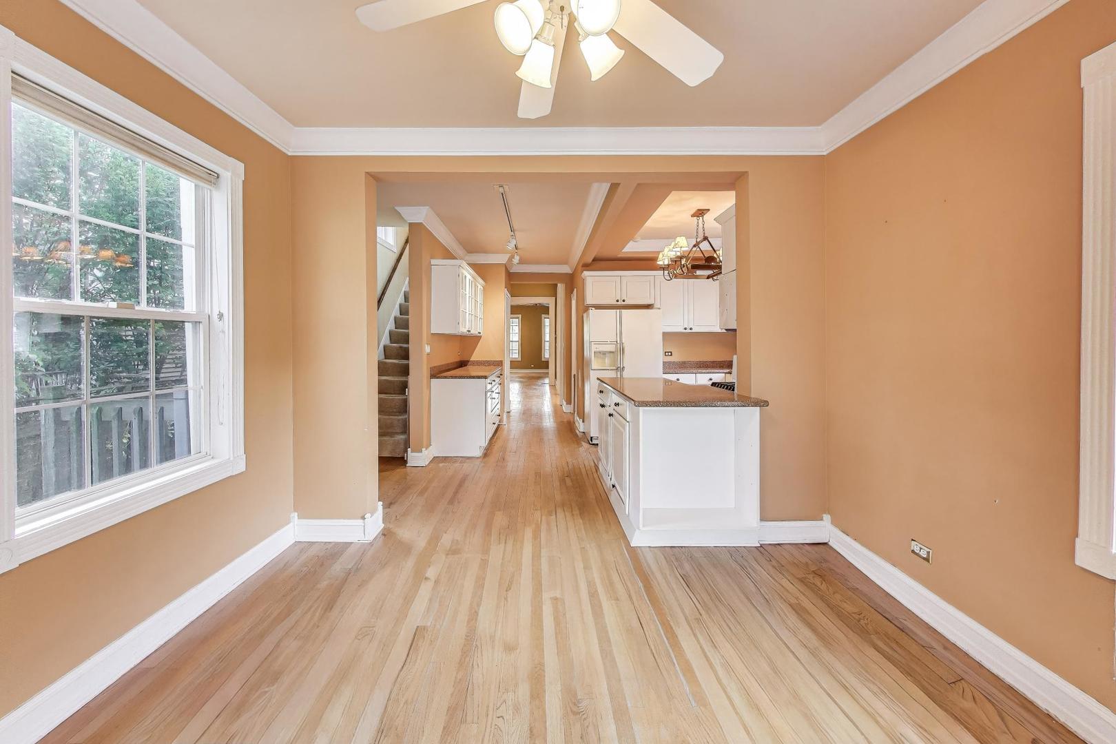 375 Park Avenue, Highland Park, IL 60035