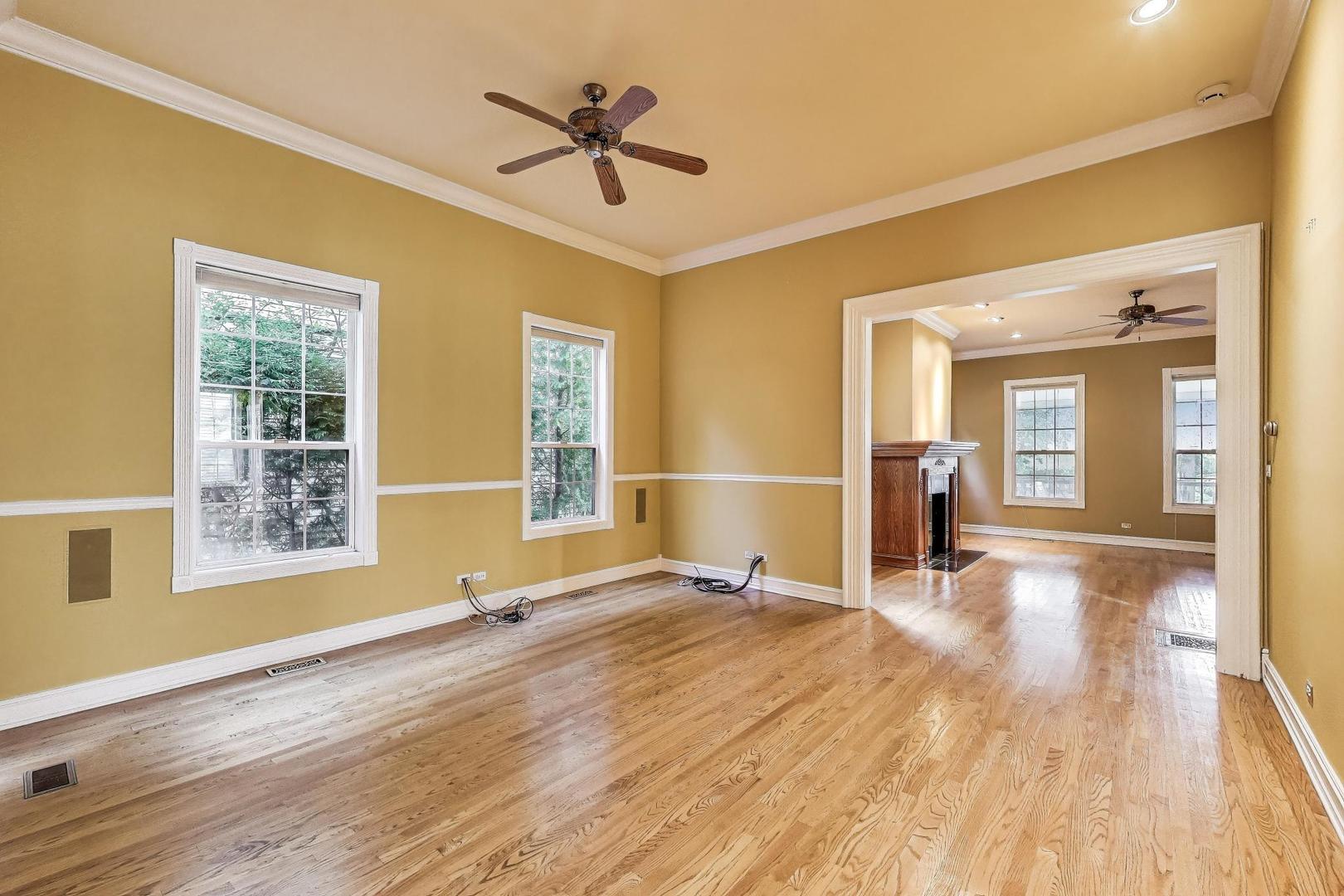 375 Park Avenue, Highland Park, IL 60035