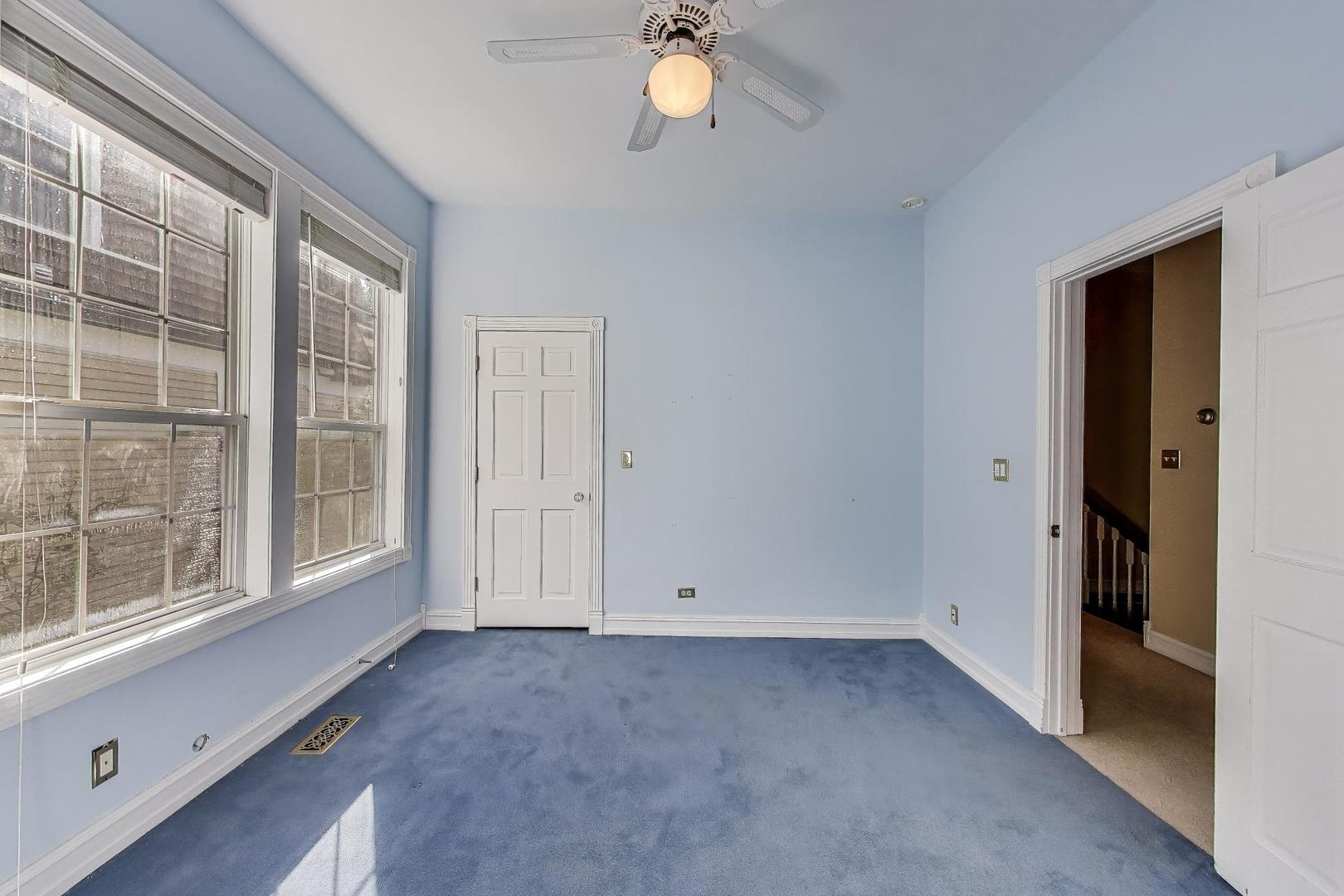 375 Park Avenue, Highland Park, IL 60035