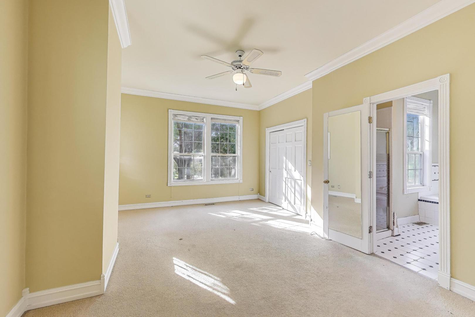 375 Park Avenue, Highland Park, IL 60035