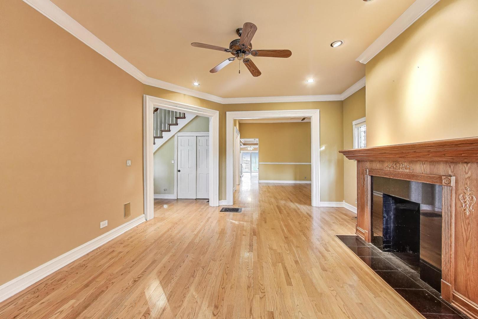 375 Park Avenue, Highland Park, IL 60035