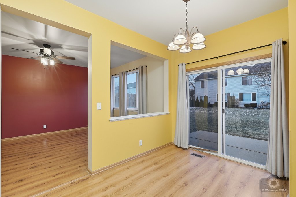 1849 N Wentworth Circle, Romeoville, IL 60446