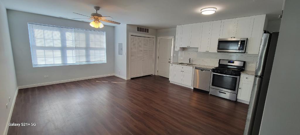 7441 N Rogers Avenue #1B, Chicago, IL 60626