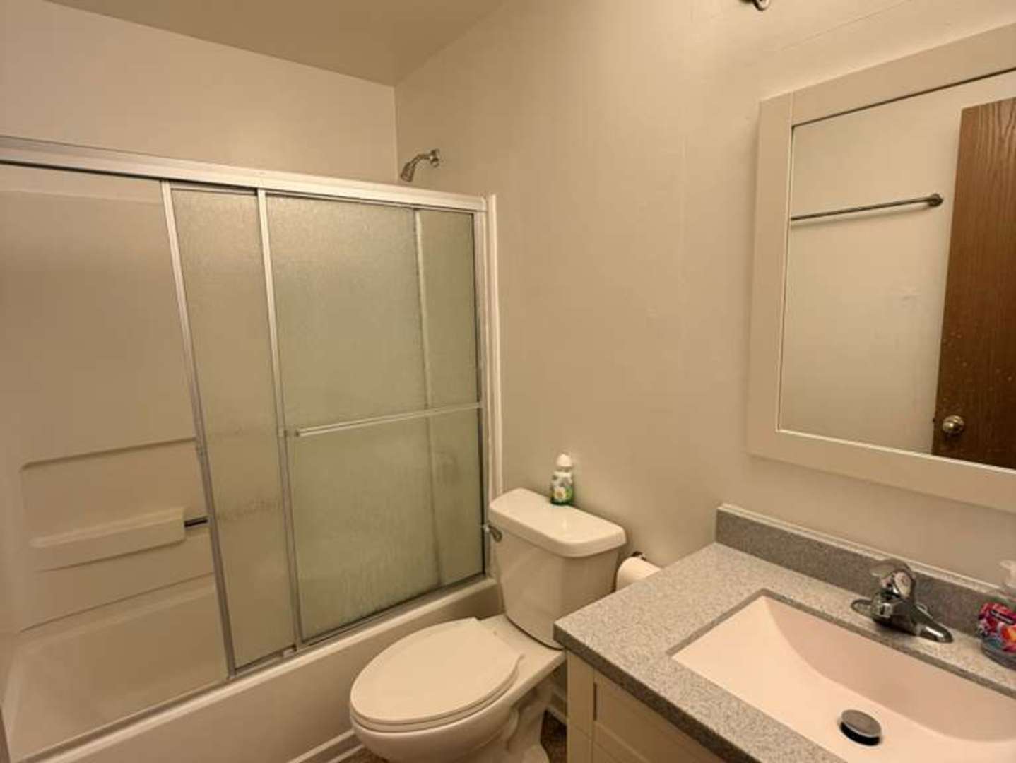 345 Abington Woods Drive, Aurora, IL 60502