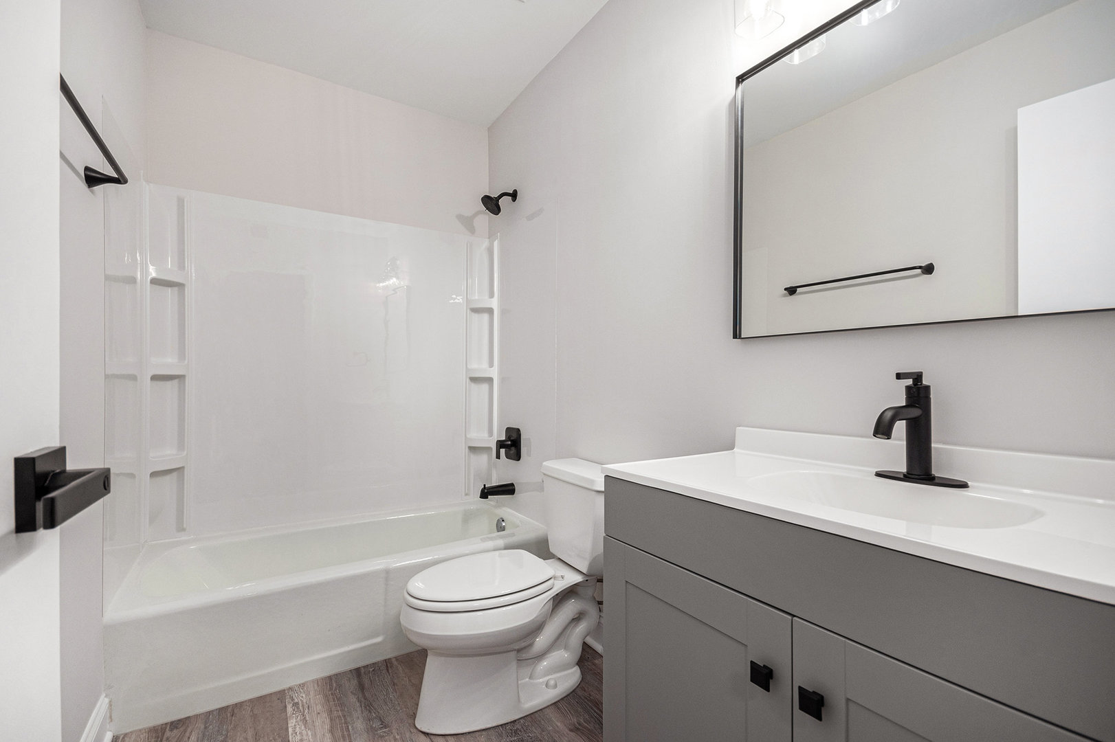 700 Wellington Avenue #207, Elk Grove Village, IL 60007