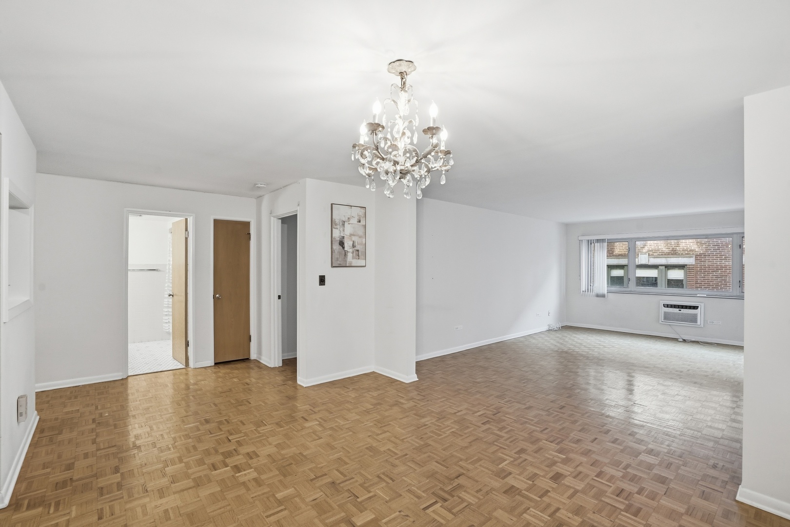 401 S Grove Avenue #2F, Oak Park, IL 60302