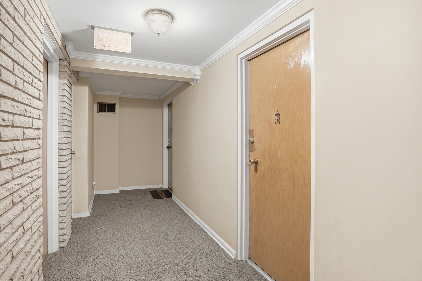 401 S Grove Avenue #2F, Oak Park, IL 60302