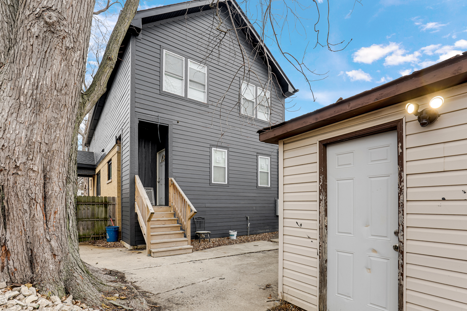 2035 S 11th Avenue, Maywood, IL 60153