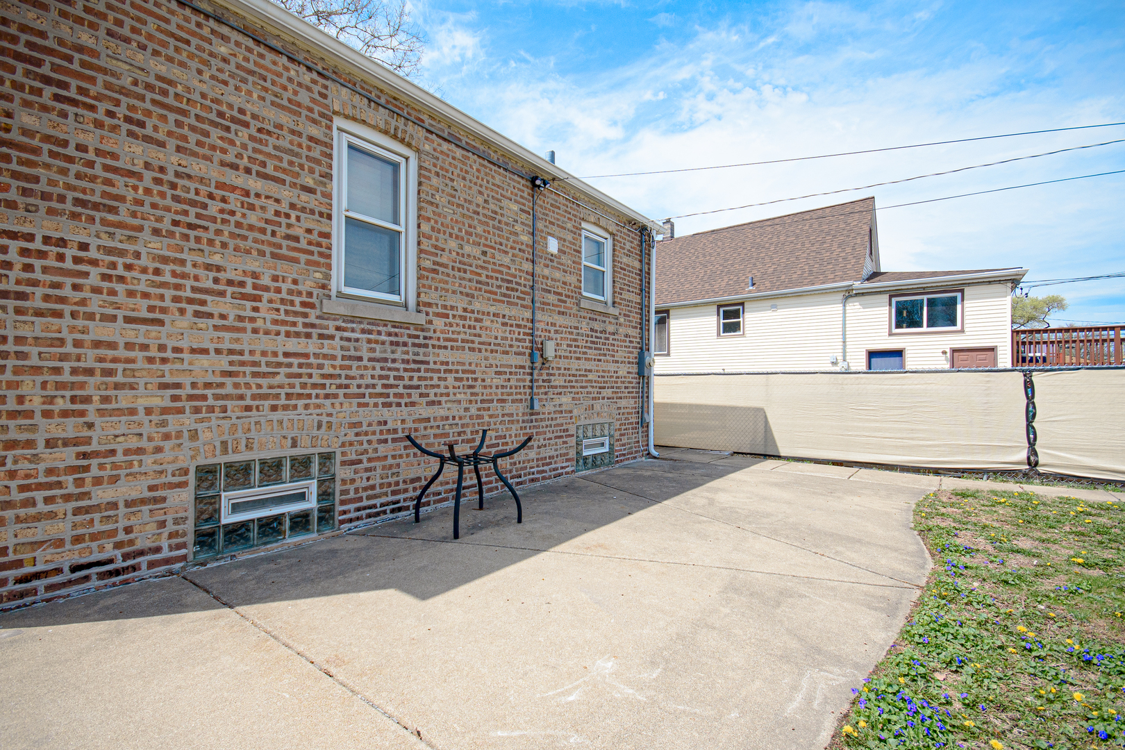 5533 S Menard Avenue, Chicago, IL 60638