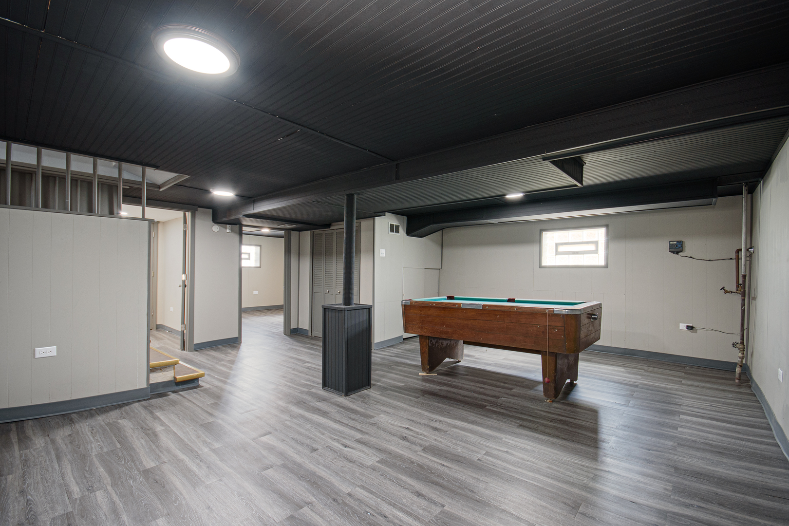 5533 S Menard Avenue, Chicago, IL 60638