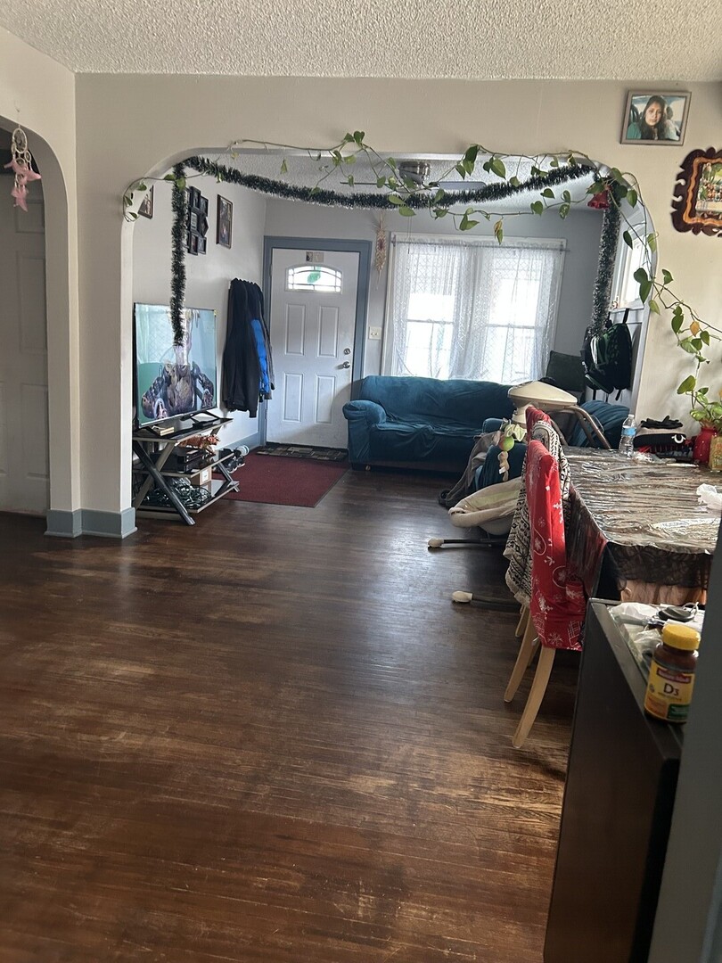 1123 Front Street, Aurora, IL 60505