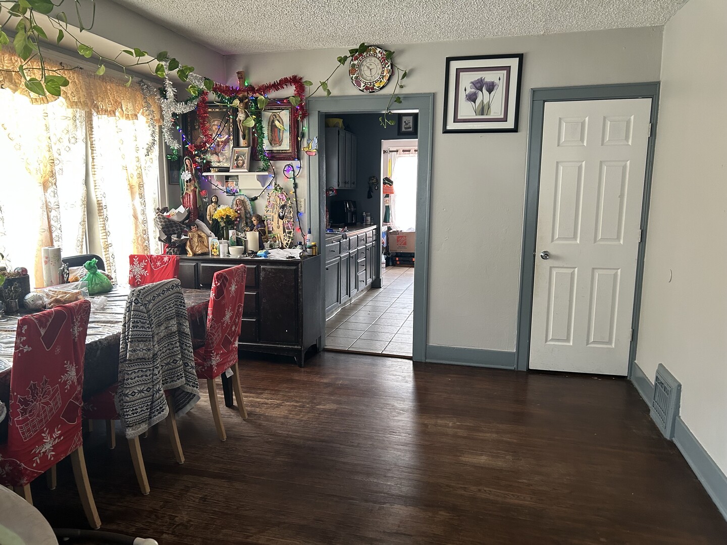 1123 Front Street, Aurora, IL 60505