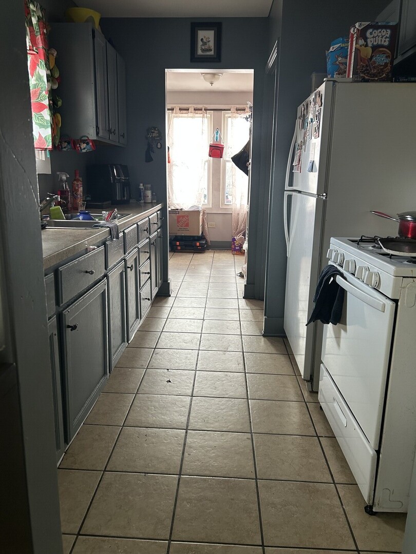 1123 Front Street, Aurora, IL 60505