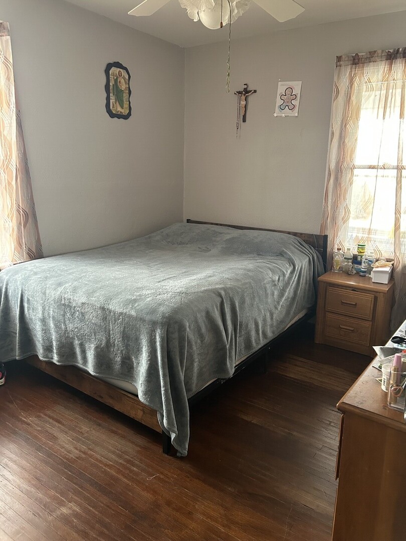 1123 Front Street, Aurora, IL 60505