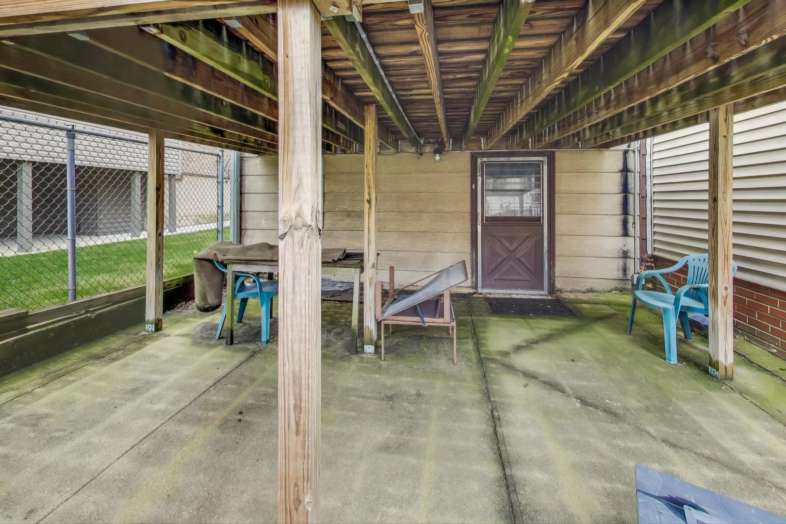 902 S Claremont Avenue, Chicago, IL 60612