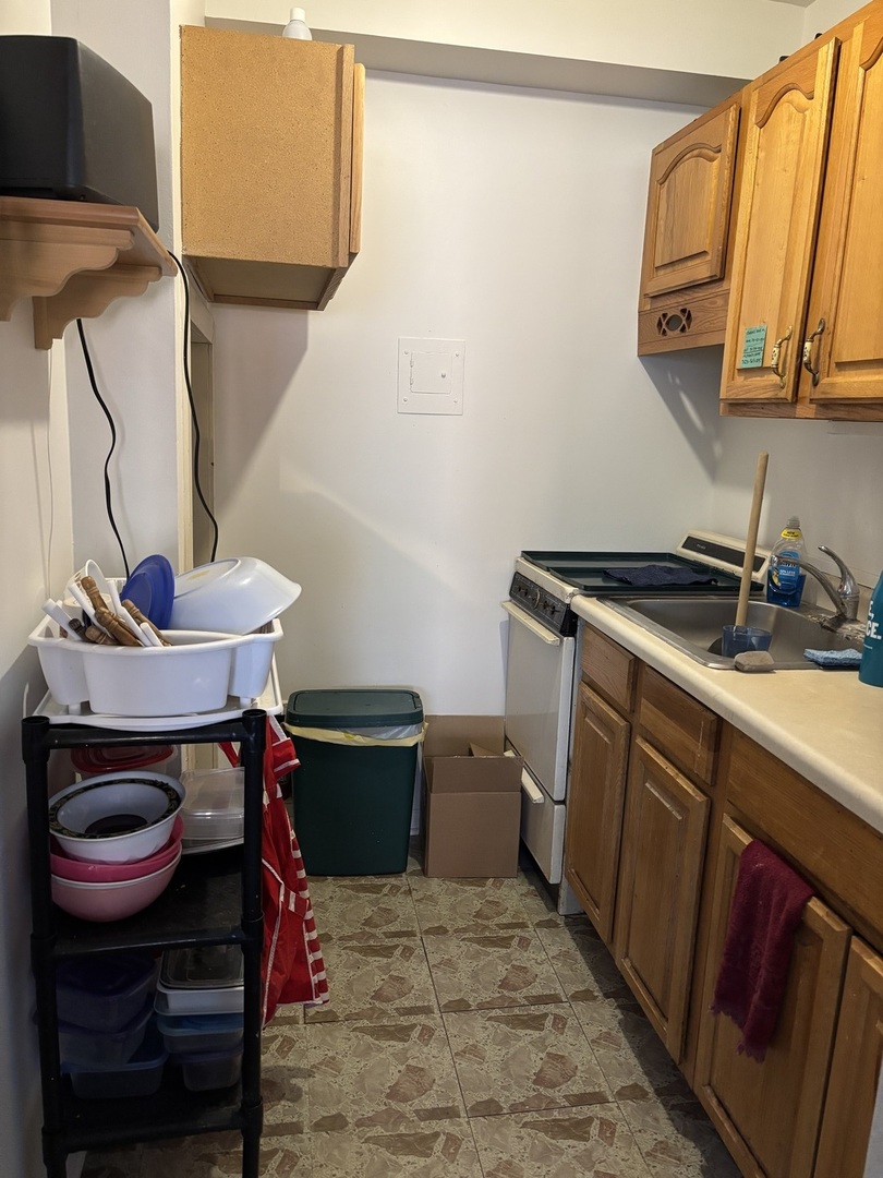 4880 N Marine Drive #611, Chicago, IL 60640