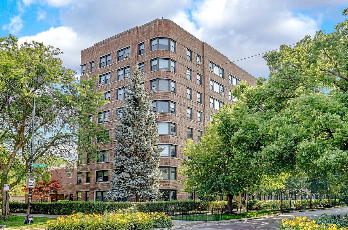 4880 N Marine Drive #611, Chicago, IL 60640