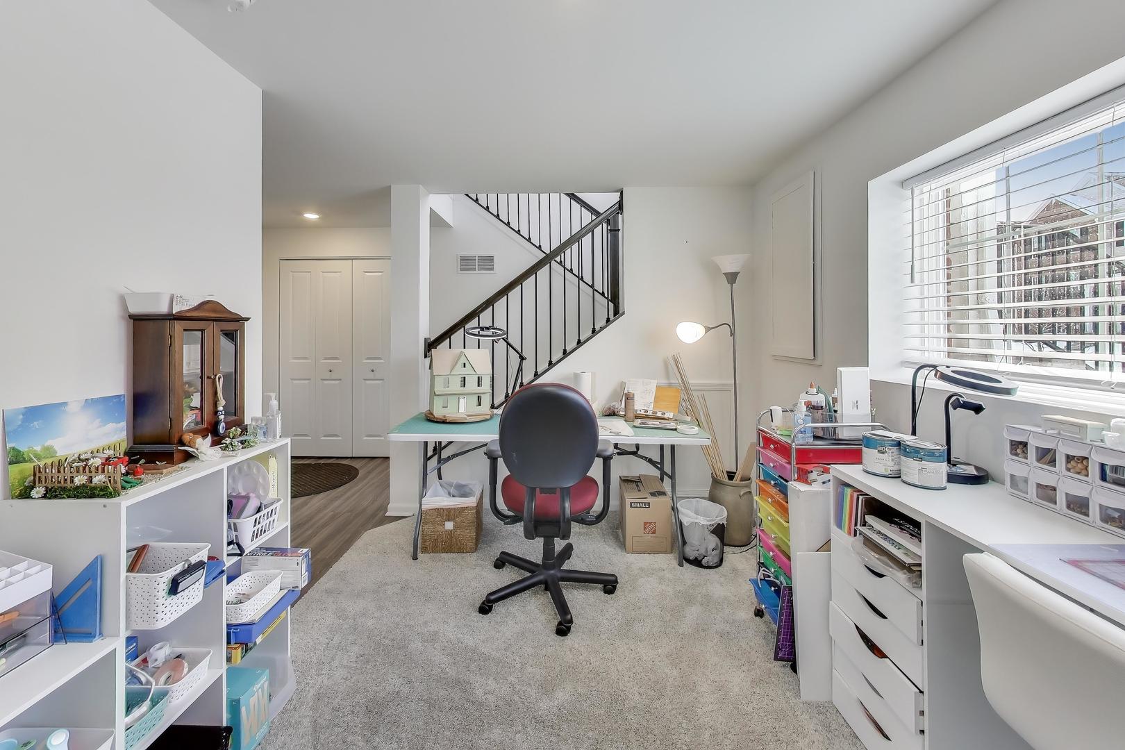 709 Neubauer Circle, Lindenhurst, IL 60046