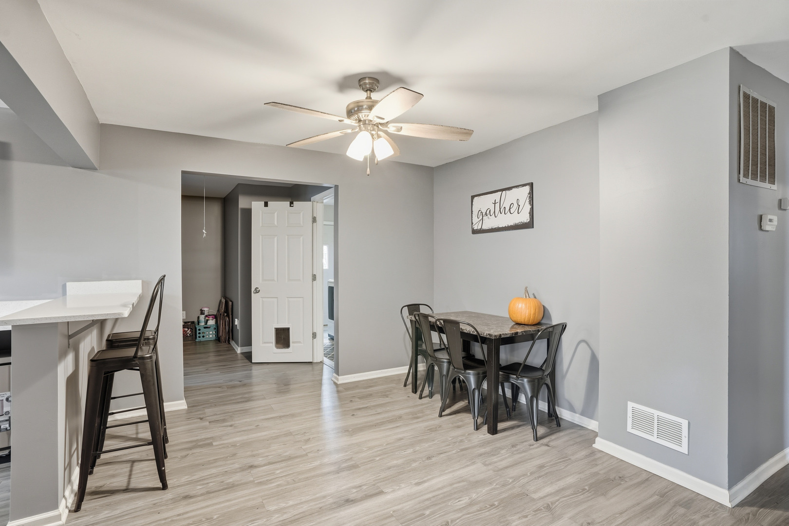 515 W Auburn Lane, Crete, IL 60417