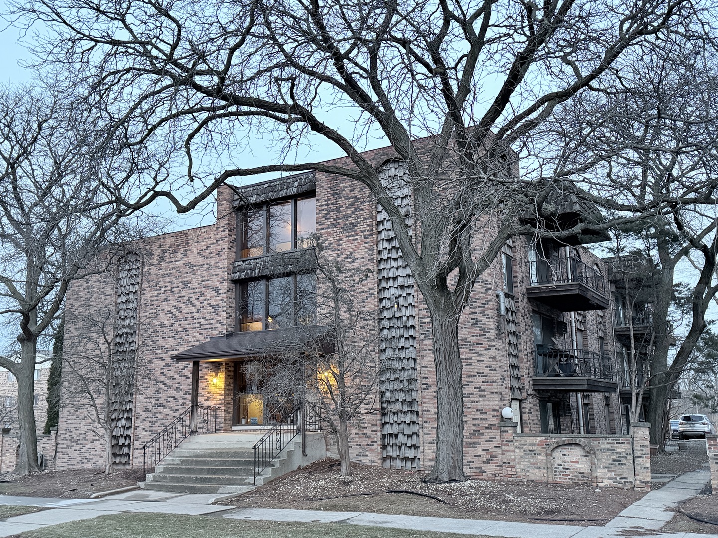 17745 Rosewood Drive #2A, Lansing, IL 60438