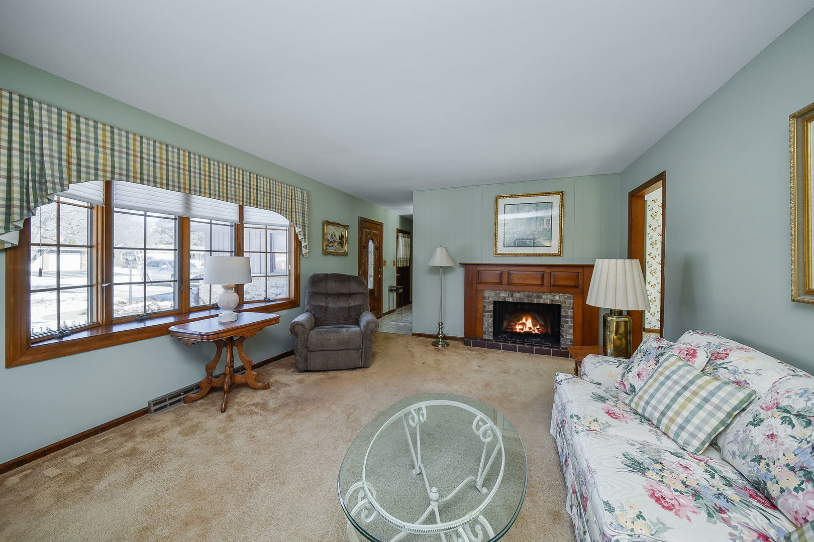 220 Georgeanna Street, Yorkville, IL 60560