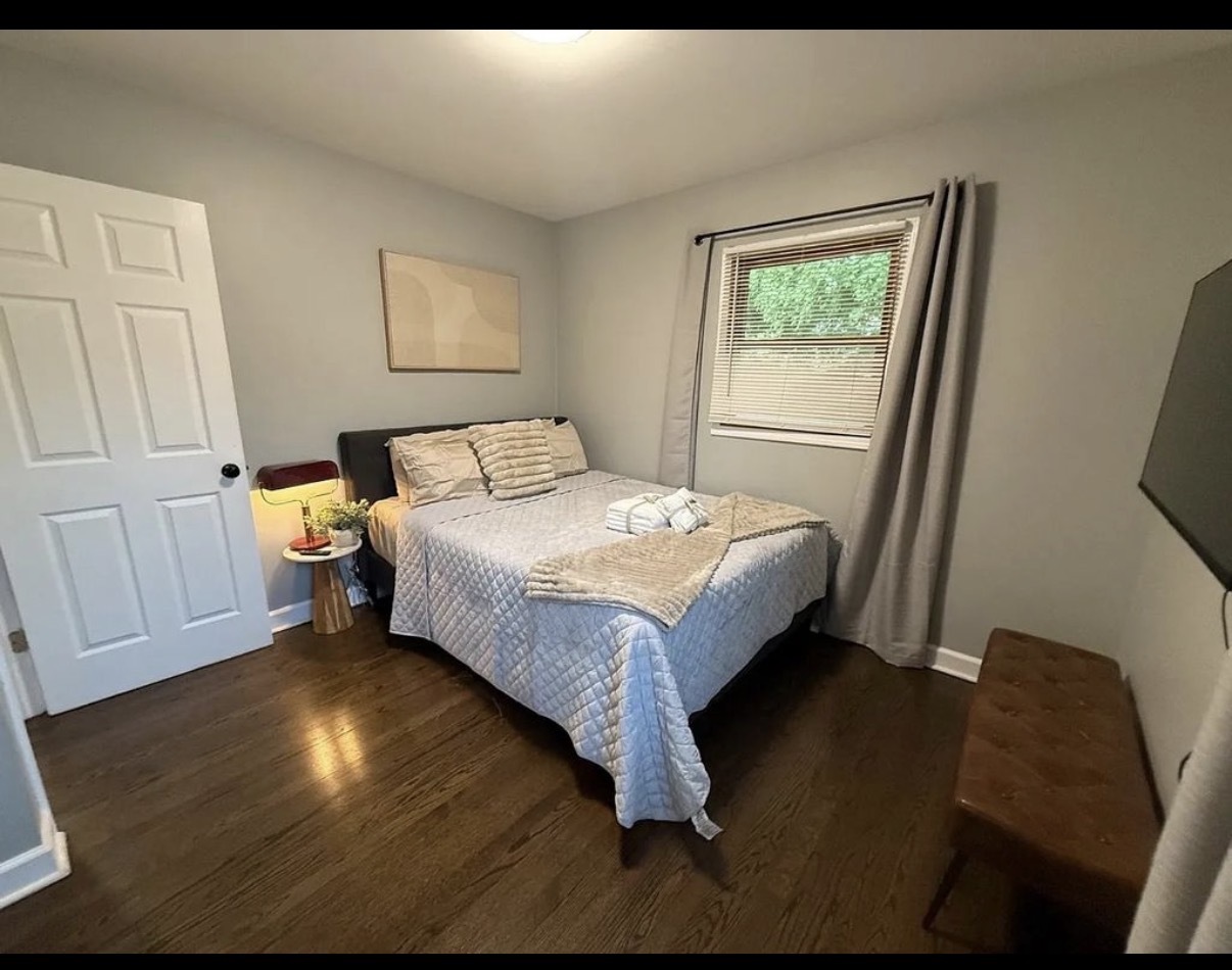 436 Springhill Drive, Roselle, IL 60172