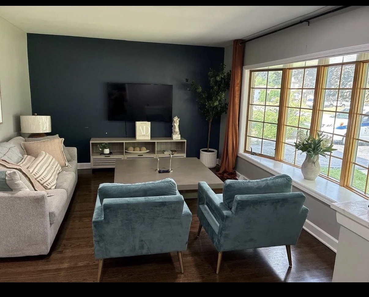 436 Springhill Drive, Roselle, IL 60172