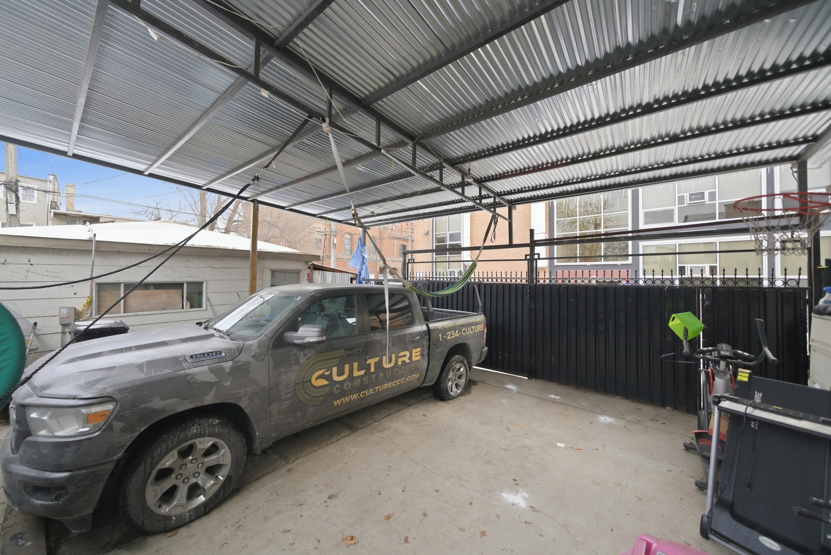 921 N Avers Avenue, Chicago, IL 60651