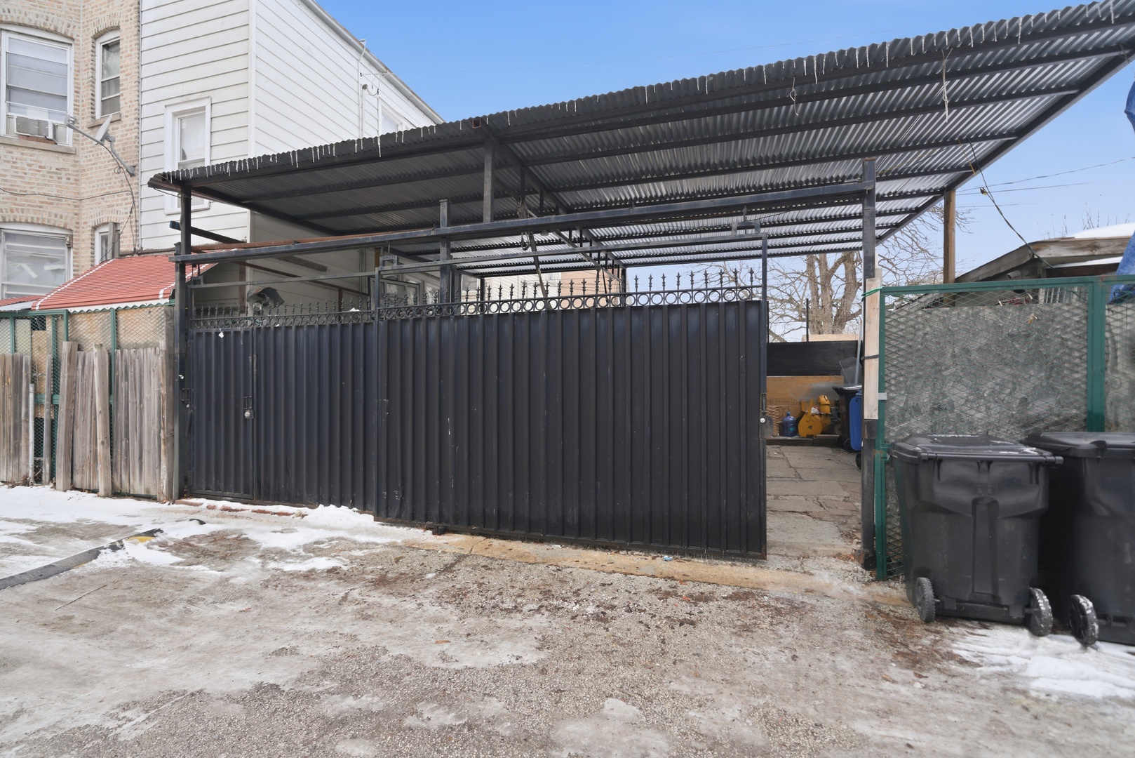 921 N Avers Avenue, Chicago, IL 60651