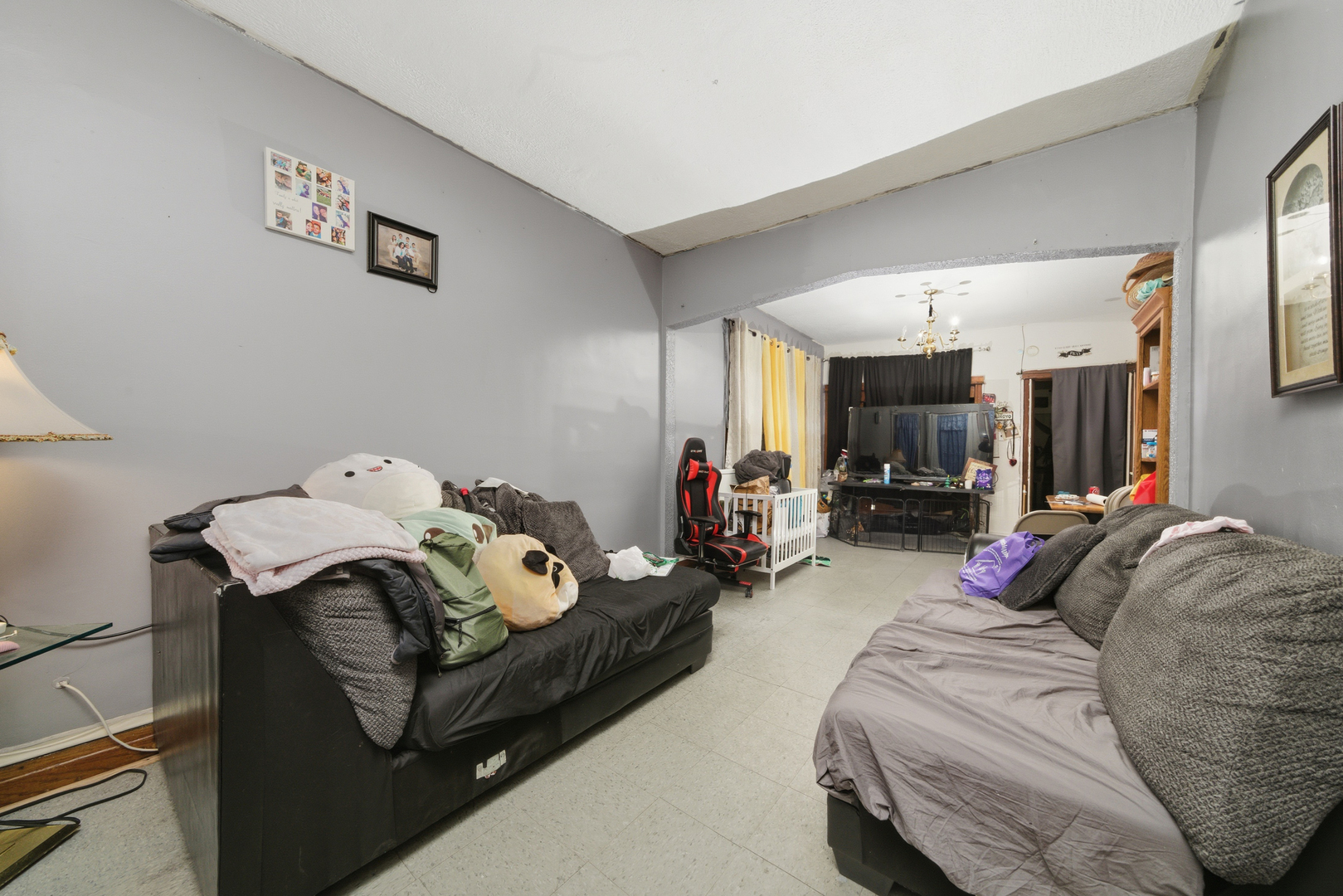 921 N Avers Avenue, Chicago, IL 60651