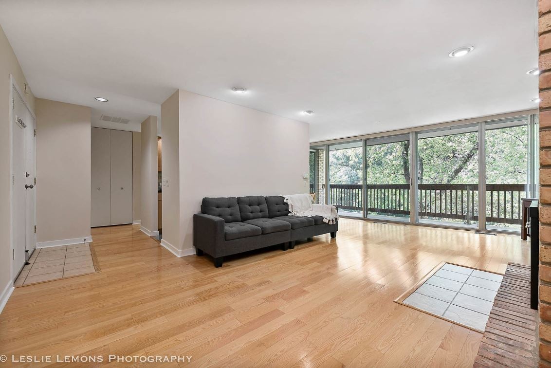 5600 Hillcrest Lane #3G, Lisle, IL 60532