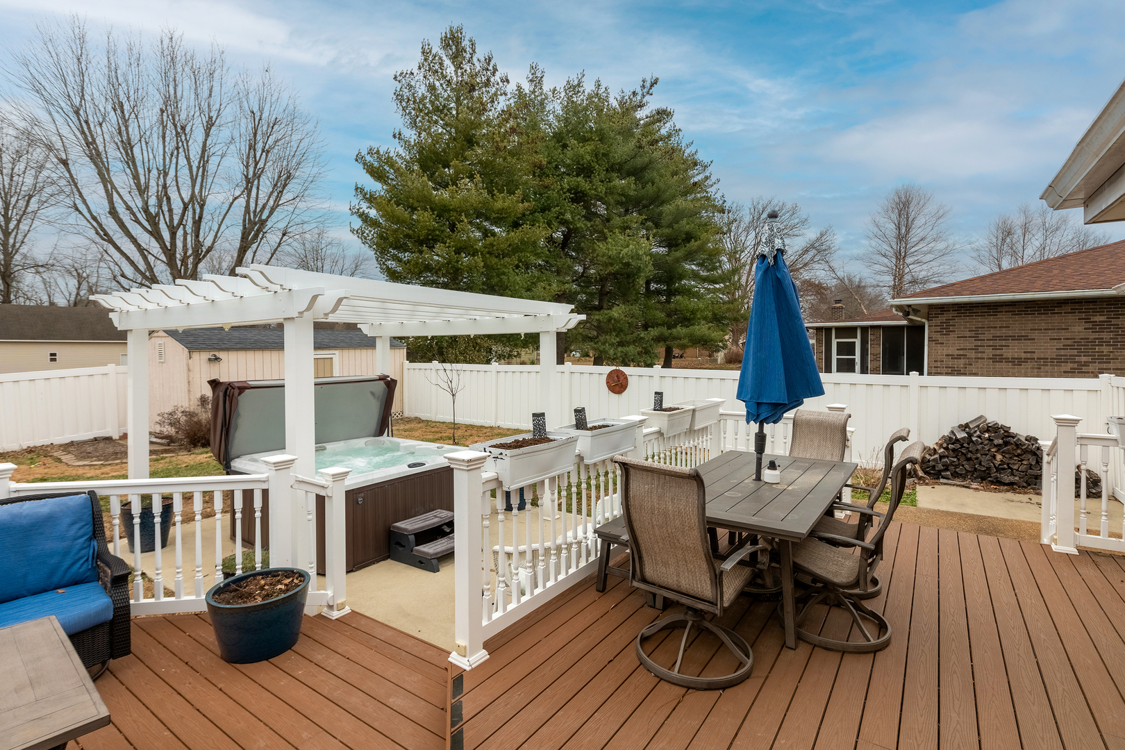 1402 Matthew Lane, Marion, IL 62959