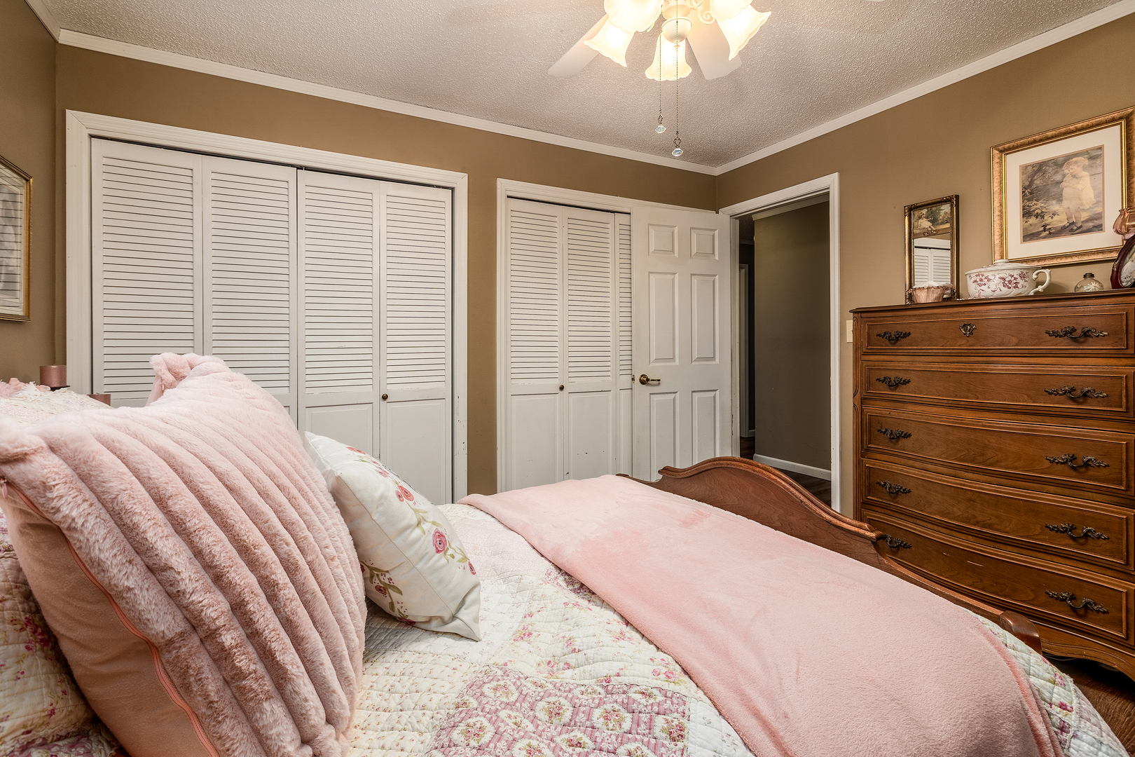 1402 Matthew Lane, Marion, IL 62959