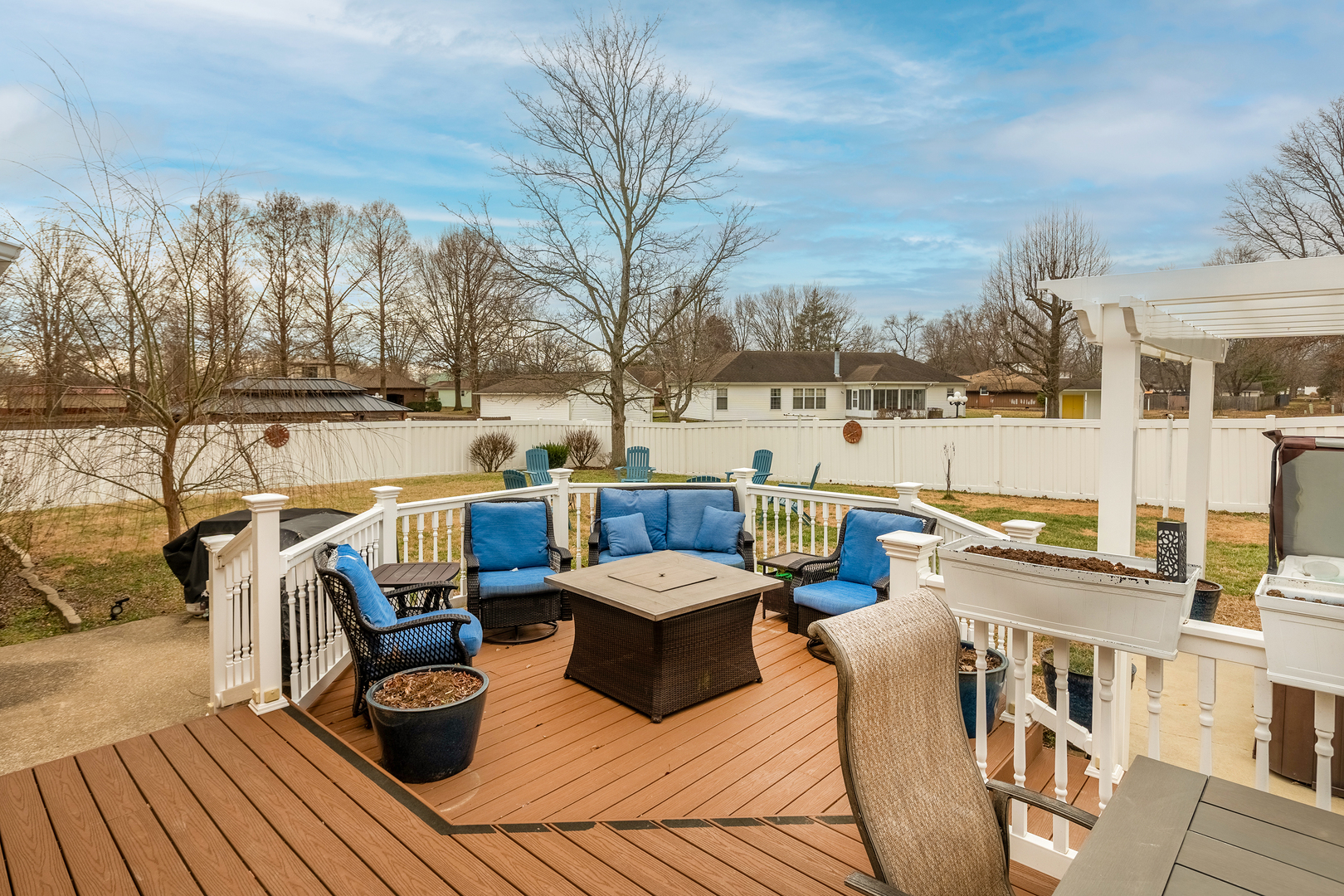 1402 Matthew Lane, Marion, IL 62959