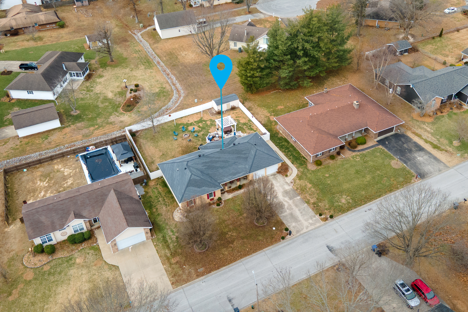 1402 Matthew Lane, Marion, IL 62959