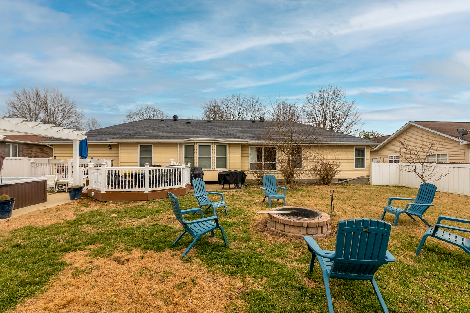 1402 Matthew Lane, Marion, IL 62959