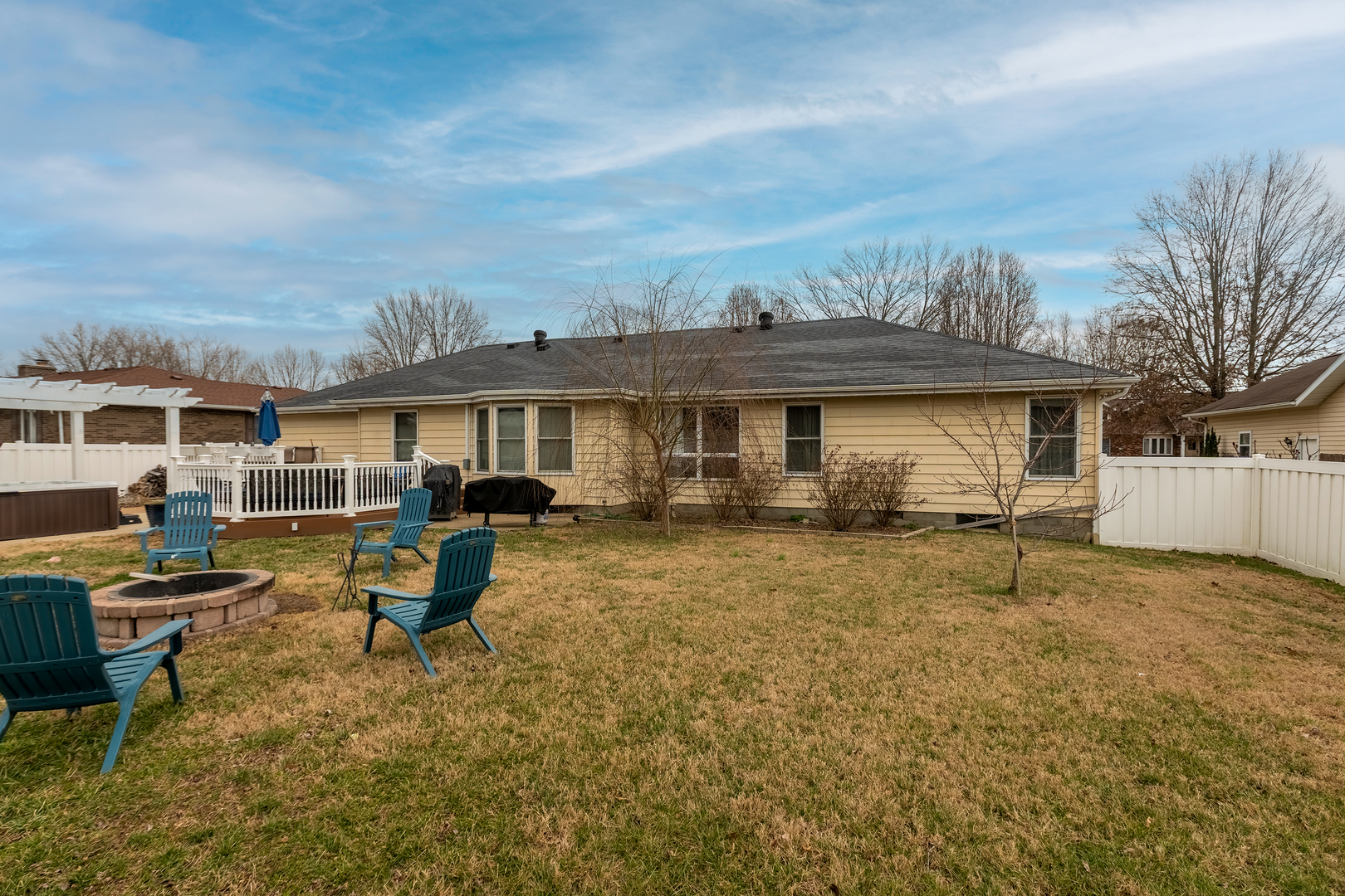 1402 Matthew Lane, Marion, IL 62959